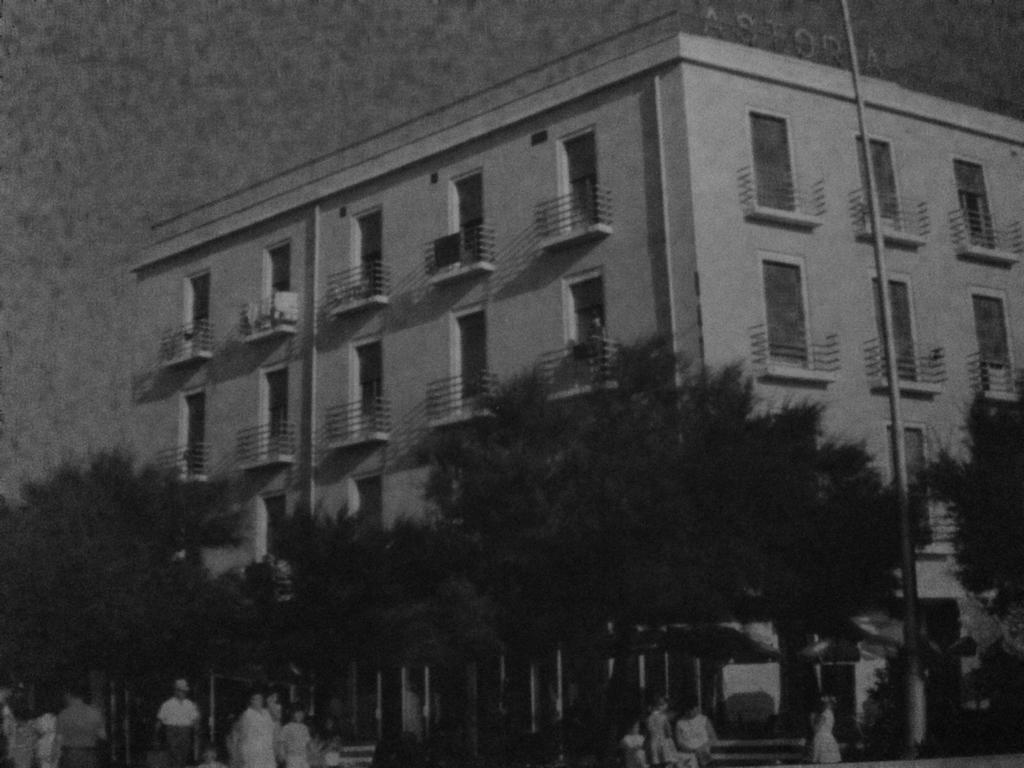 Astoria Hotel Pesaro Eksteriør billede